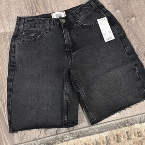 NWT BDG “Tori Mid-Rise Cutoff Jort”